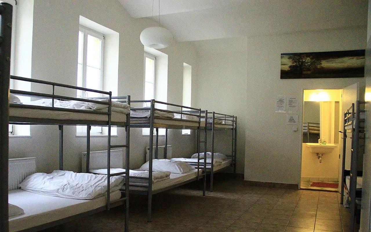 Atilla Empire Hostel *